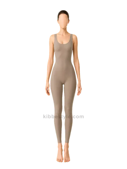 Illustration of the typical Flamboyant Gamine Kibbe body proportions — yin/yang contrast in a petite frame, leaning sharp yang