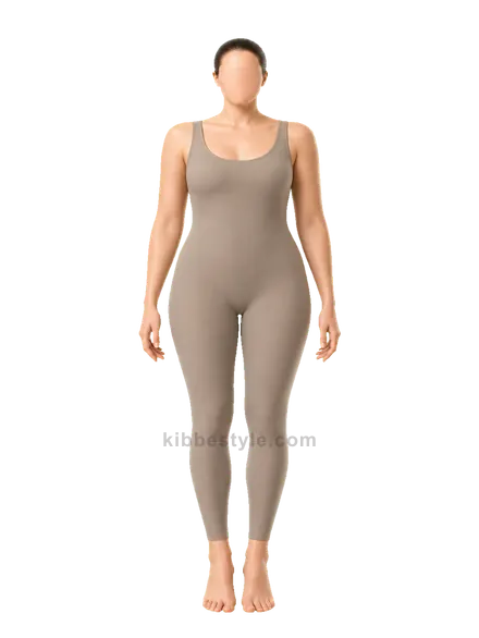 Illustration of the typical Flamboyant Natural Kibbe body proportions — yang-dominant, softened by blunt edges rather than sharpness